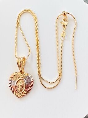 14K Gold Plated tricolor Heart Virgin Mary Pendant Necklace. New